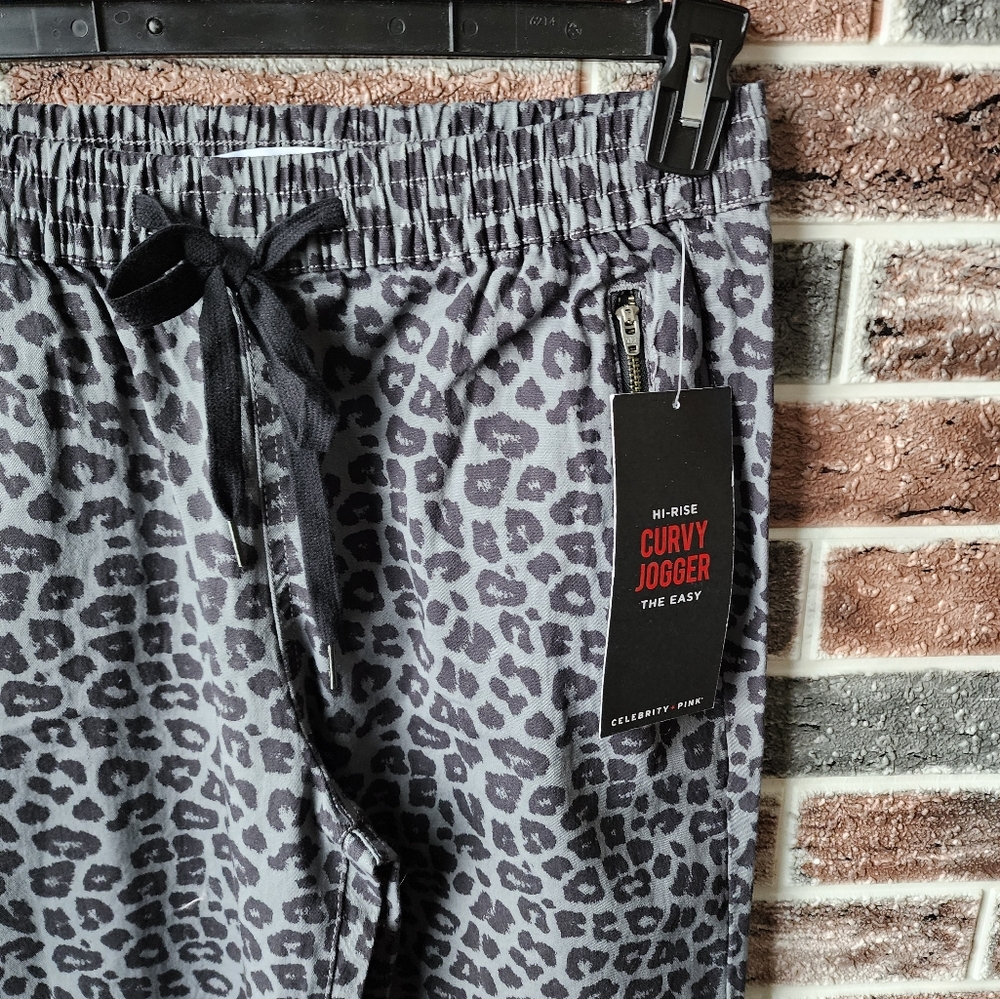 Hi-Rise jogger pants - Picture 12 of 15